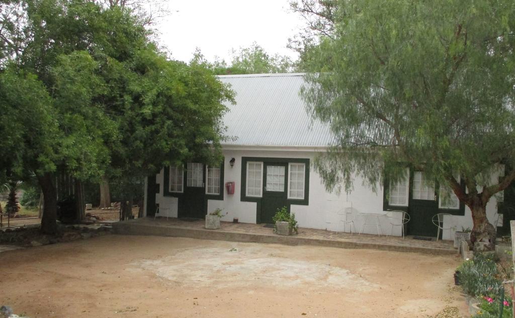 Van Rhyn Guest House Vanrhynsdorp Eksteriør billede